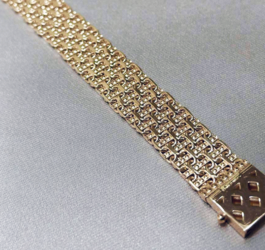 Браслет из розового золота