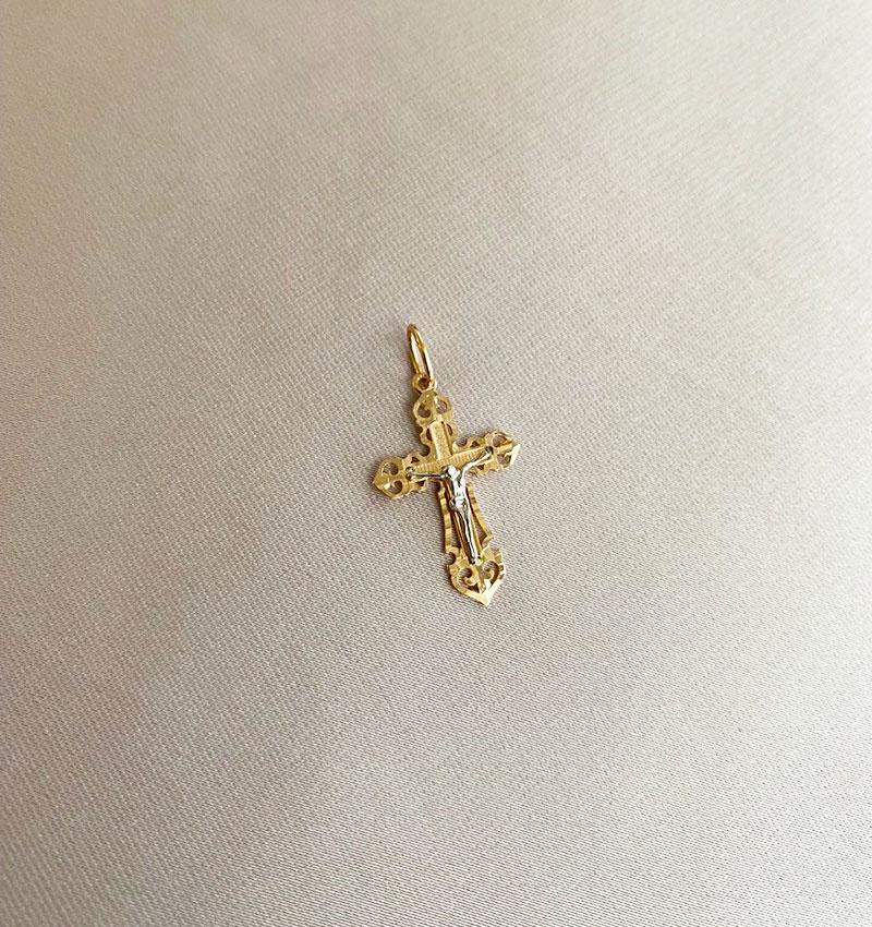 Cruce din aur roz