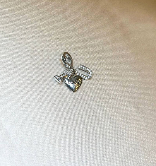 Шарм из серебра с цирконом