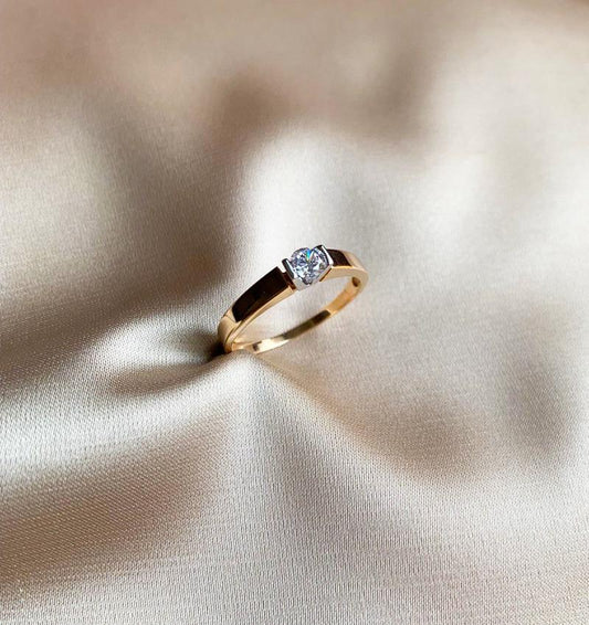 Помолвочное кольцо из розового золота