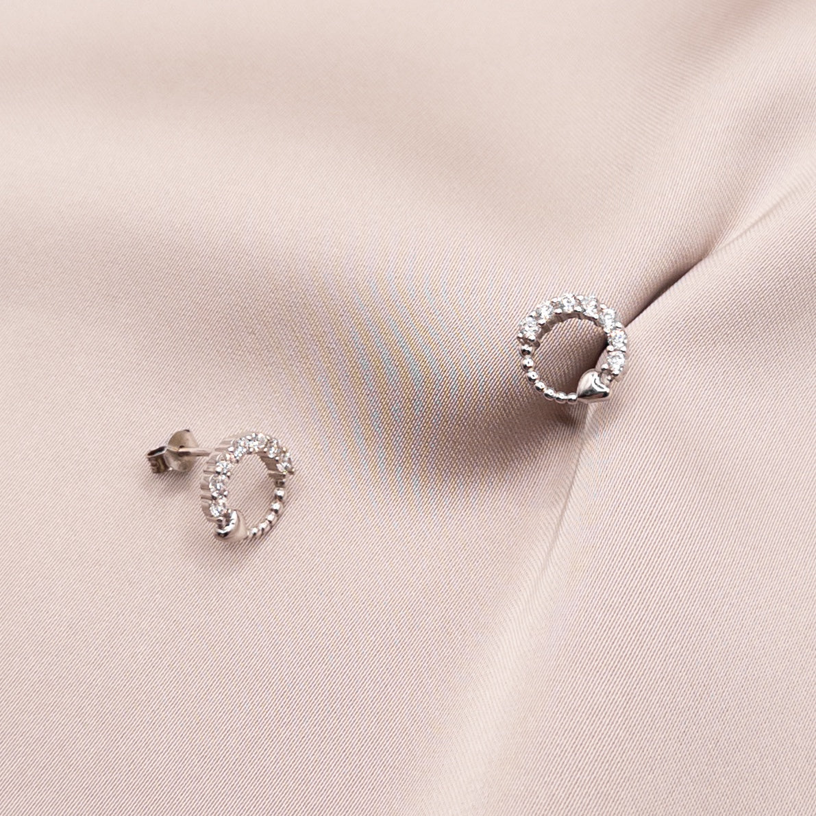 Silver earrings with cubic zirconia