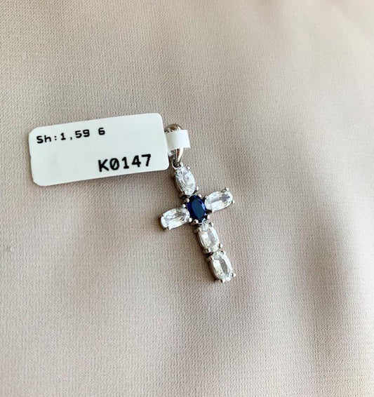 Крестик из белого золота с сапфиром 1.59ct