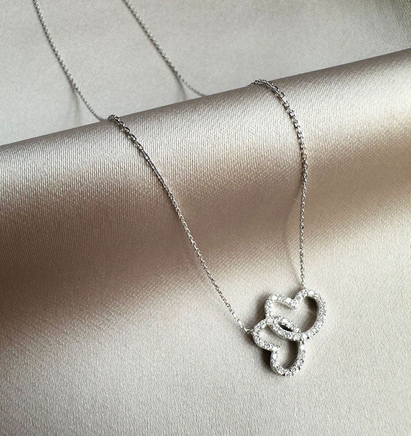 Колье из белого золота с бриллиантом 0.28ct