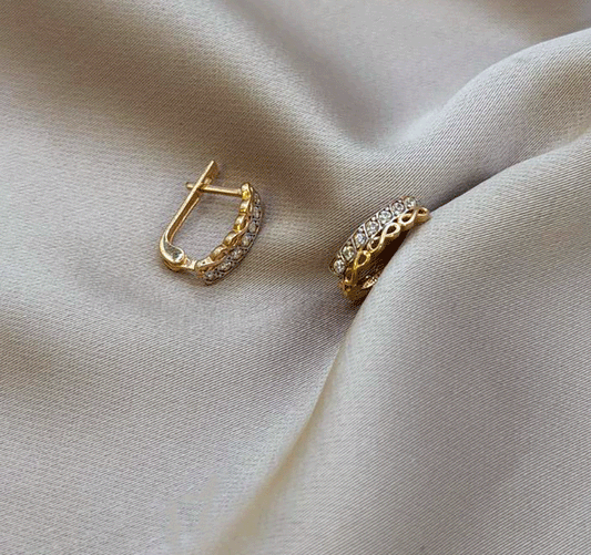 Rose gold earrings with zircon