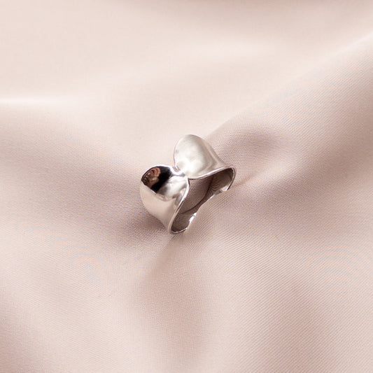 Silver ring with cubic zirconia