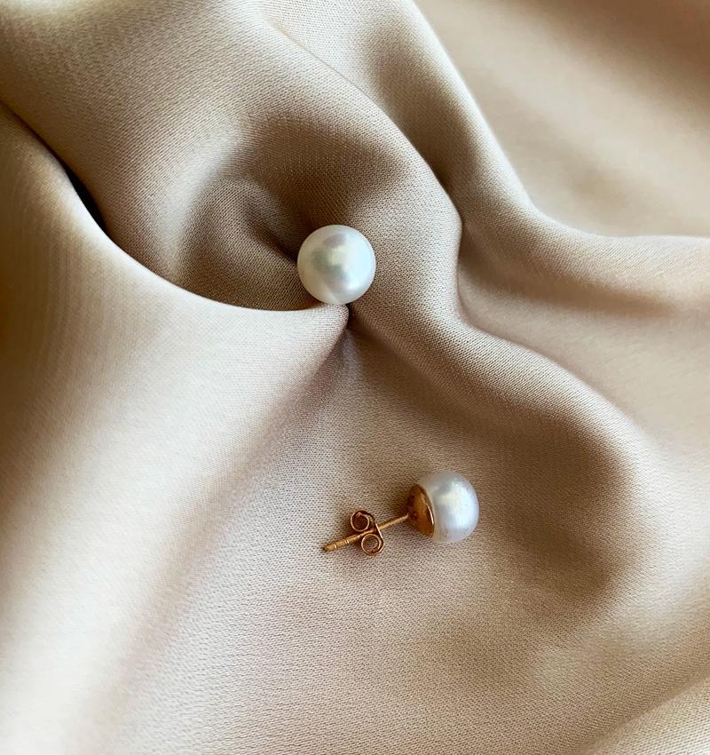 Rose gold earrings with pearls