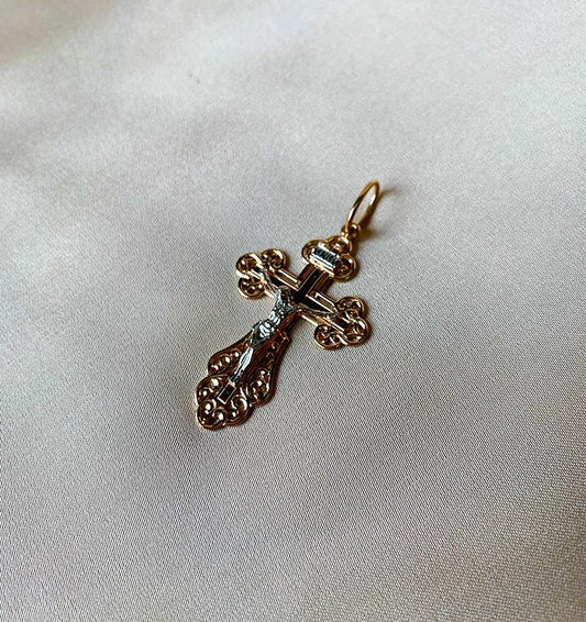 Крестик из розового золота