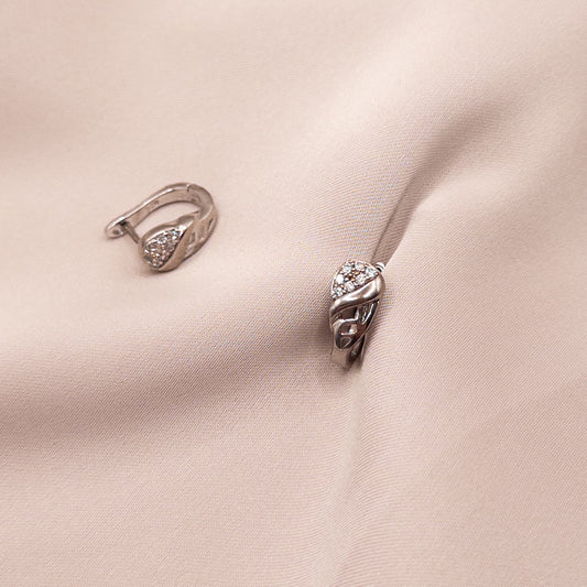 Серьги из серебра с цирконом