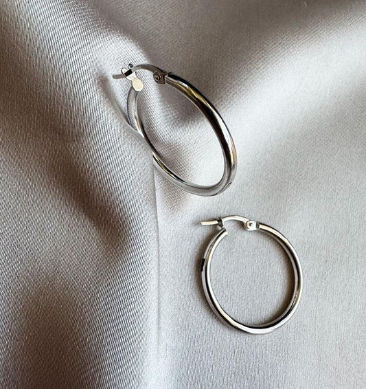 White gold earrings