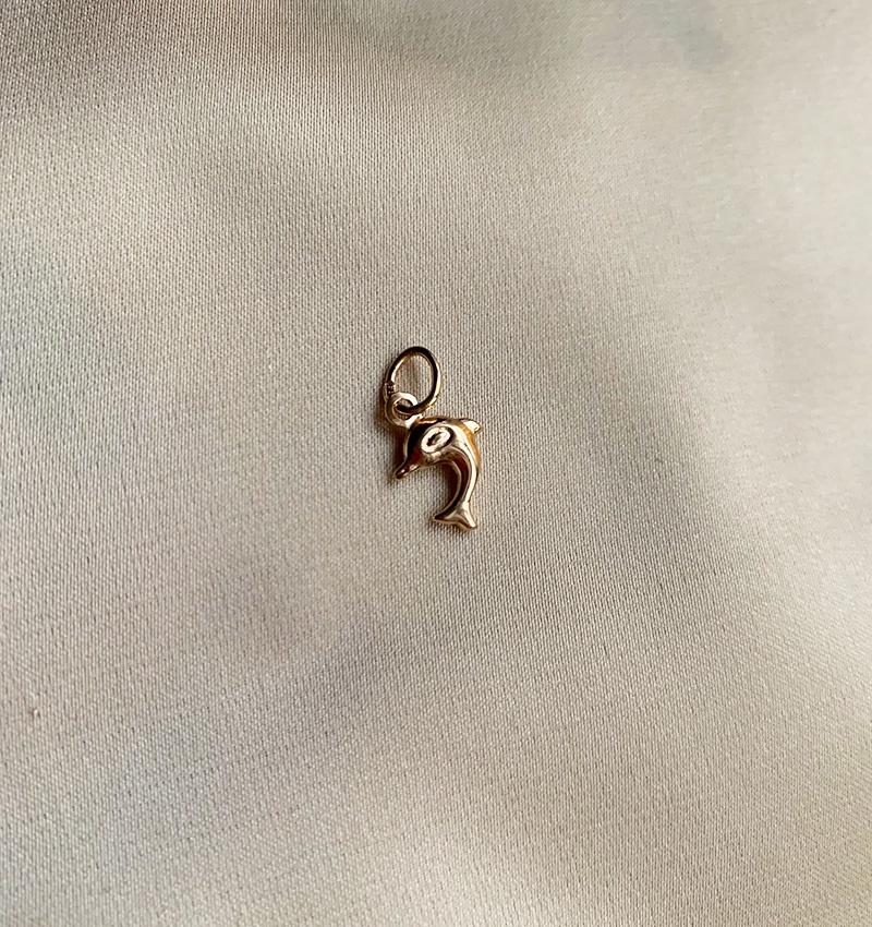 Rose gold pendant