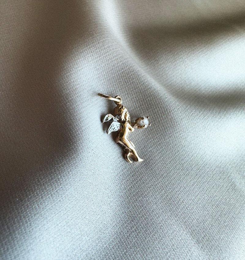 Подвеска из розового золота