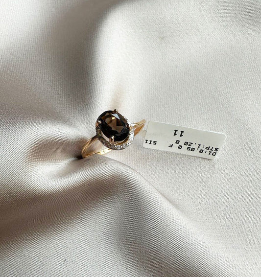 White gold ring with diamond and smoky quartz 0.45ct