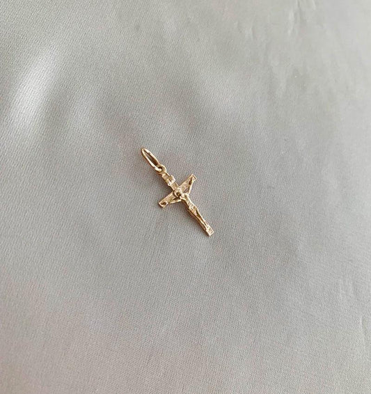 Крестик из розового золота