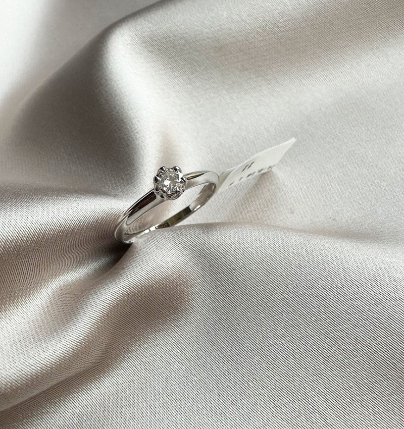 Inel din aur alb cu diamant de 0,21 ct