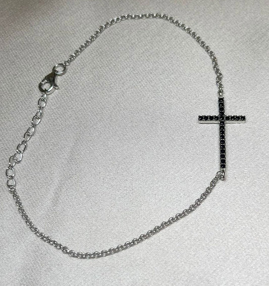 Silver bracelet with zircon