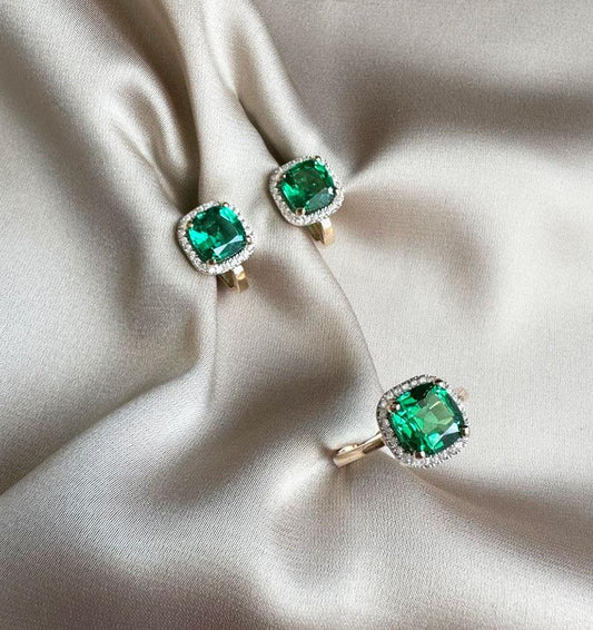 Rose gold set with zircon and peridot