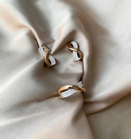 Rose gold set with zircon