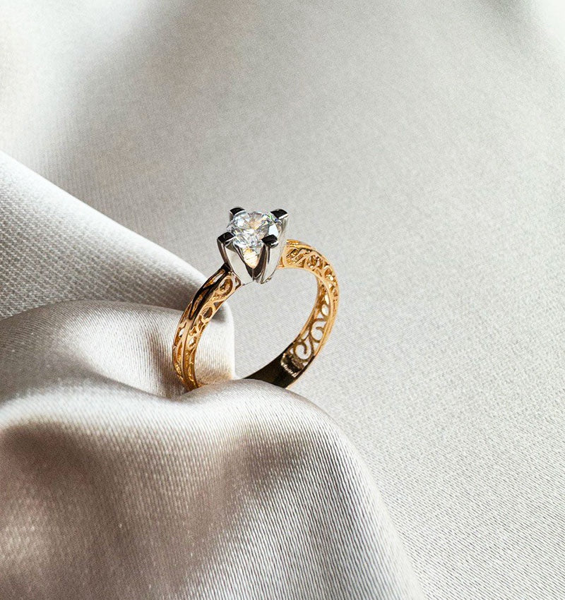 Помолвочное кольцо из розового золота