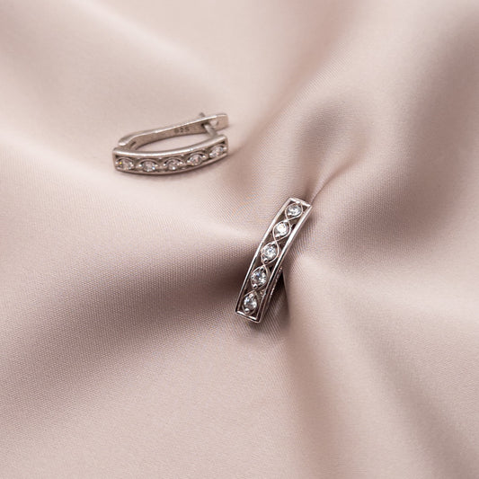 Серьги из серебра с цирконом