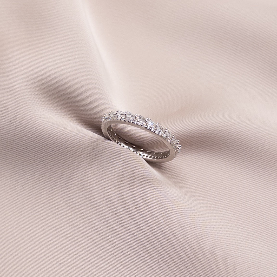 Silver set with zircon