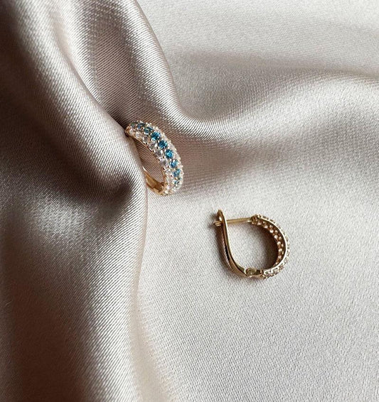 Rose gold earrings with zircon