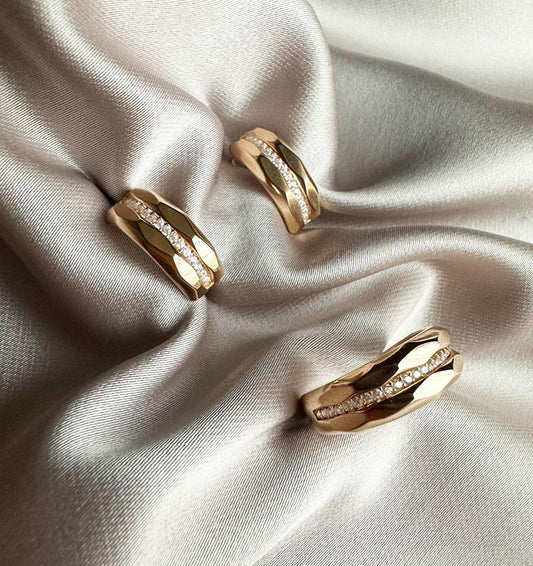 Rose gold set with zircon